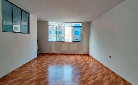 Venta de Departamento de 1 Habitación Amplia en Independencia.